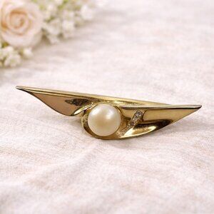 Vintage Faux Pearl Brooch Gold Tone Rhinestone Statement Pin Classic Jewelry